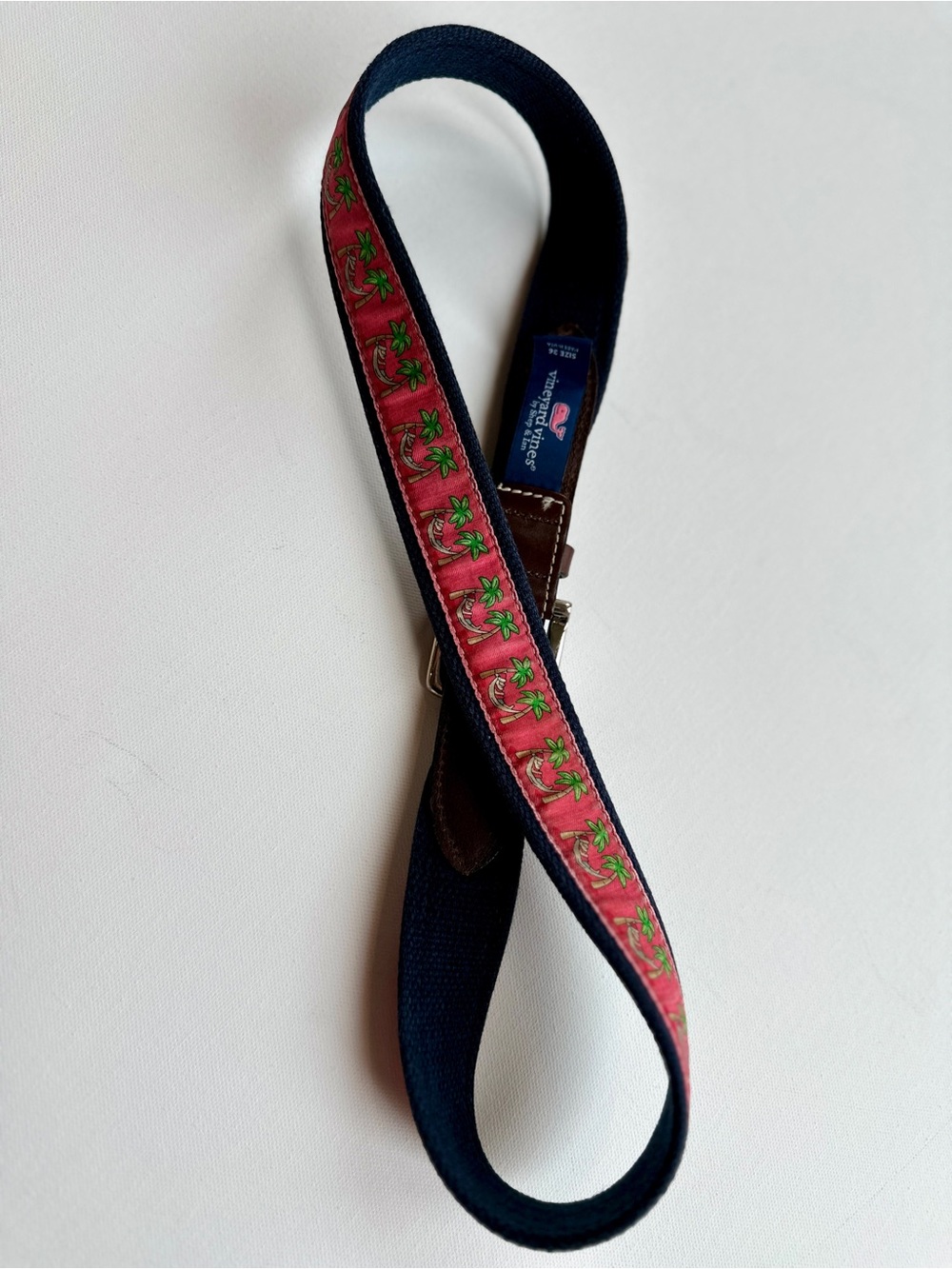 Vineyard Vines Men's Navy and Pink Mai Tai Santa Christmas Belt size 36 - Picture 7 of 9